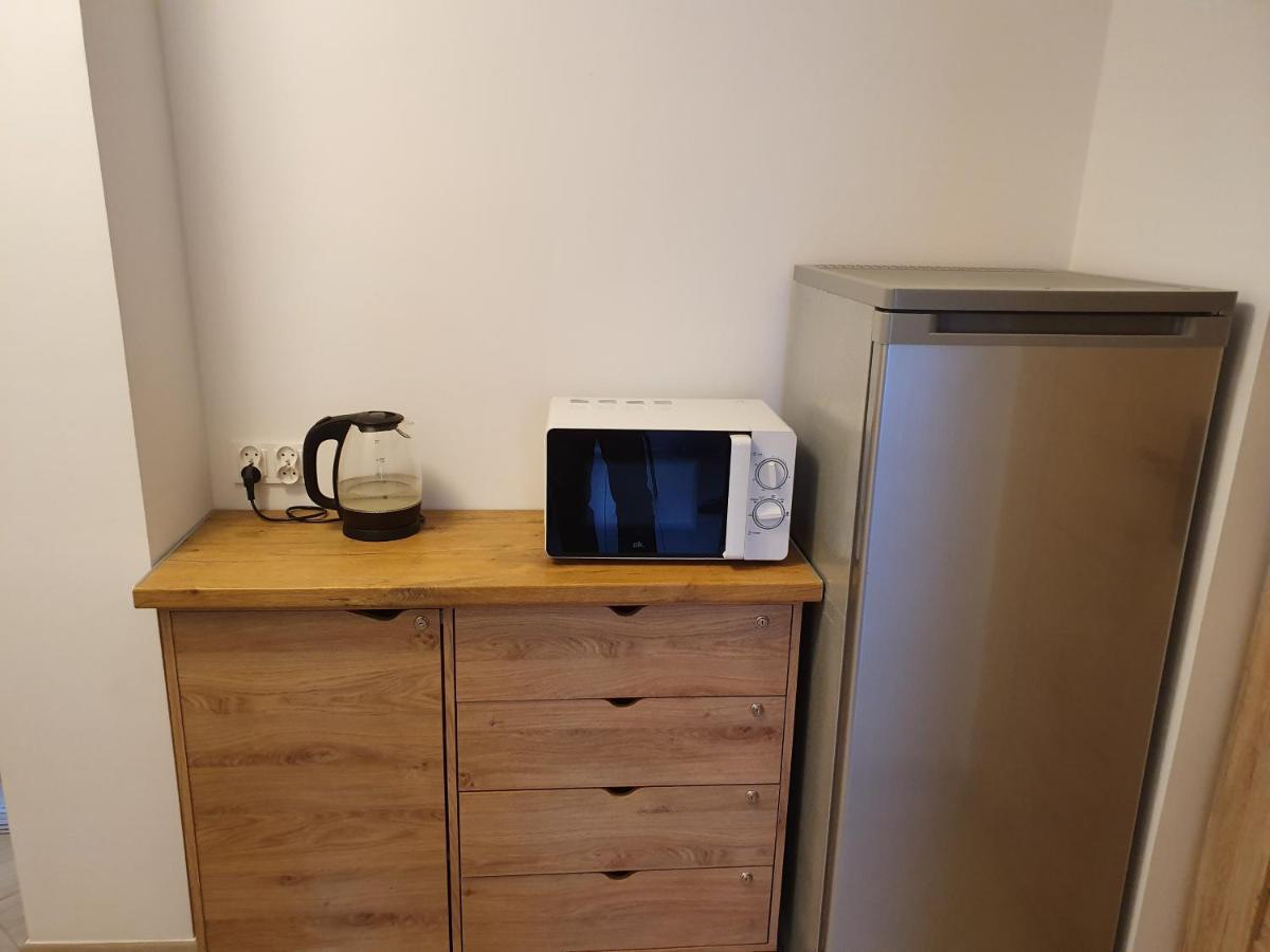 Hostel Mleczna - Metro Zacisze Варшава Екстер'єр фото