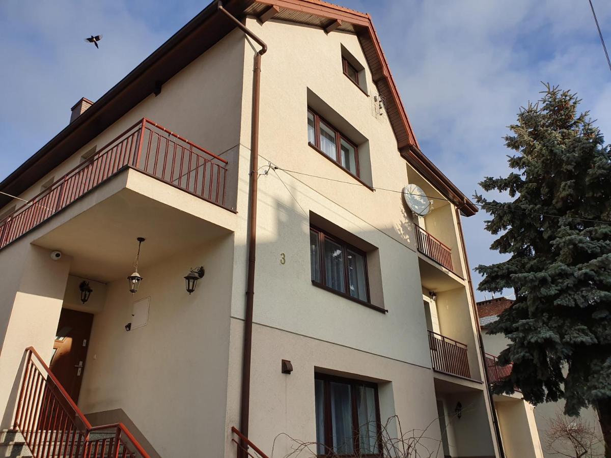 Hostel Mleczna - Metro Zacisze Варшава Екстер'єр фото