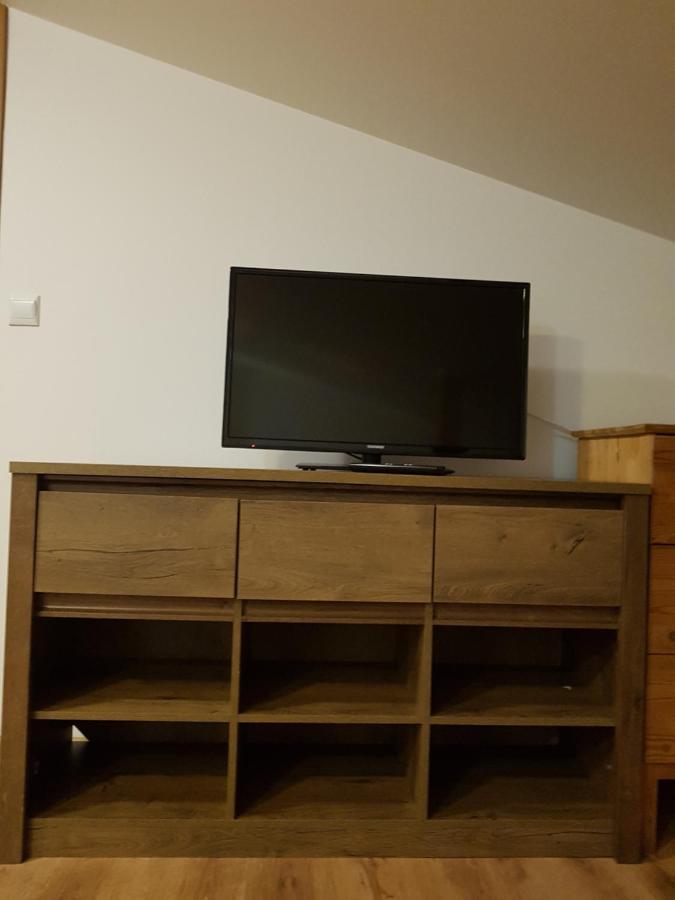 Hostel Mleczna - Metro Zacisze Варшава Екстер'єр фото